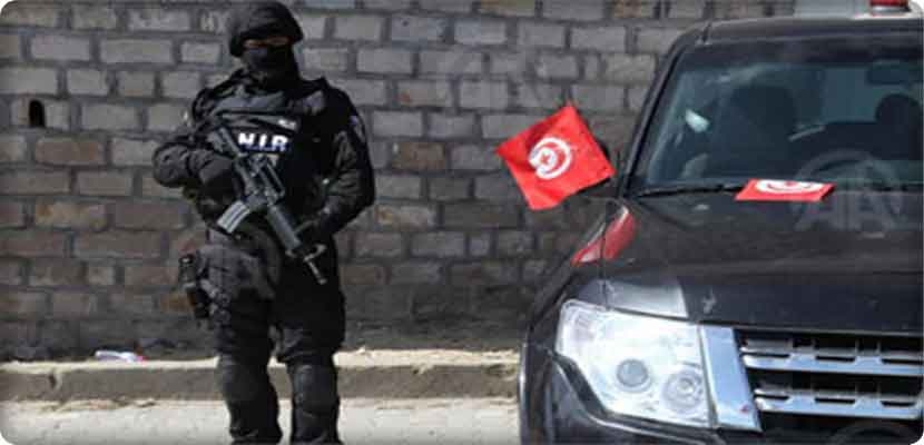 في سبتمبر 2015، اقرت وزارة الداخلية طرد 110 من عناصر قوات الامن كان لبعضهم صلات بمجموعات او ايديولوجيات "ارهابية".